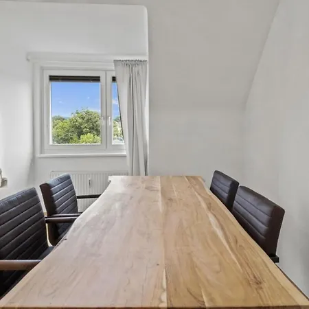 Blue Door Apartment