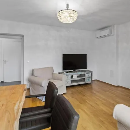 Blue Door Apartment