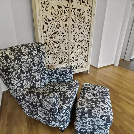 Apartment Blue Door Brunn am Gebirge