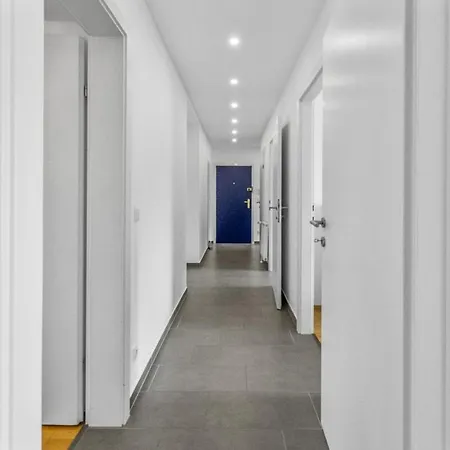 Apartment Blue Door Brunn am Gebirge
